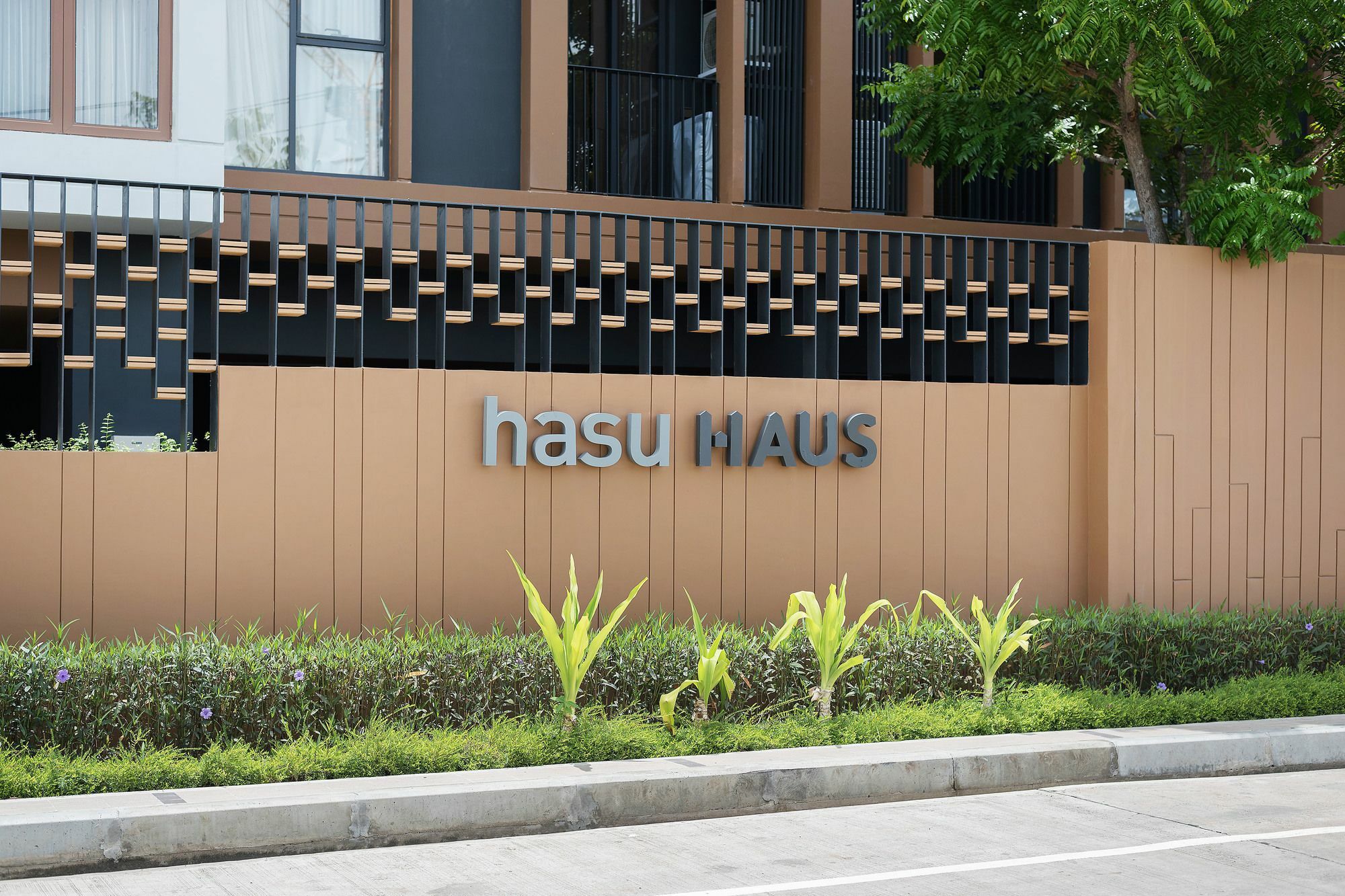 Hasu Haus By Favstay Bangkok Eksteriør billede